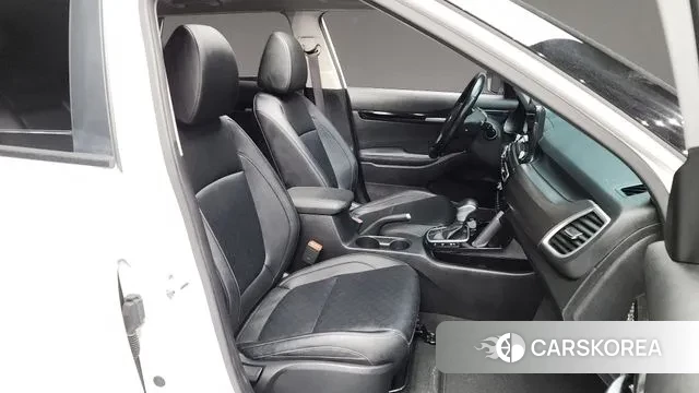 Kia Seltos 2019 Белый из Кореи, фото 2