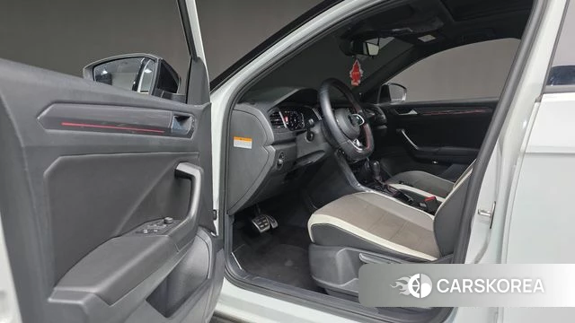 Volkswagen T-Roc 2021 Белый из Кореи, фото 2