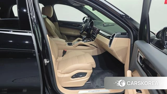 Porsche Cayenne (PO536) 2022 Черный из Кореи, фото 2