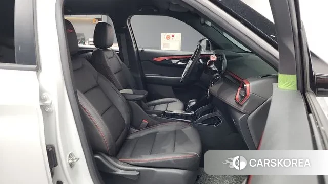 Chevrolet (GM Daewoo) The New Trail Blazer 2024 Белый из Кореи, фото 2