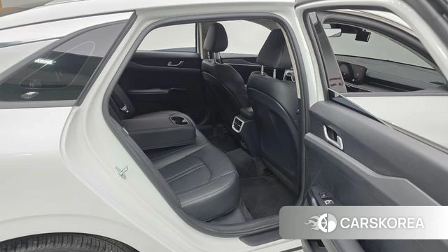 Kia The New K5 3rd generation 2025 Белый из Кореи, фото 2