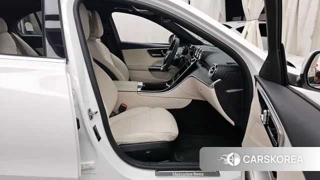 Mercedes-Benz C-Class W206 2025 Белый из Кореи, фото 2