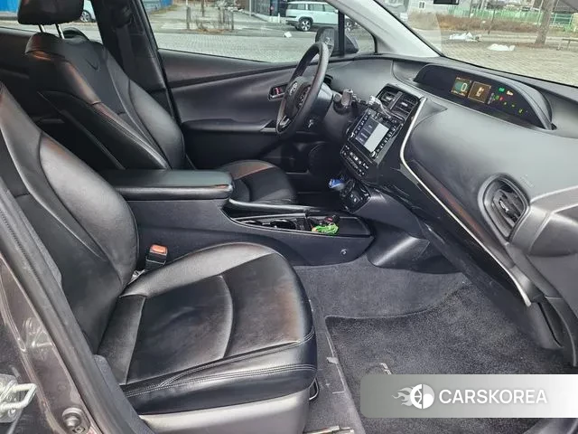 Toyota Prius 4th Generation 2022 Серый из Кореи, фото 2