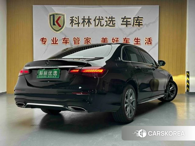 Mercedes-Benz E-class 2022 Черный из Китая, фото 2