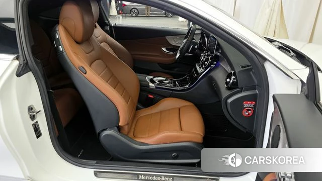 Mercedes-Benz C-Class W205 2020 Белый из Кореи, фото 2