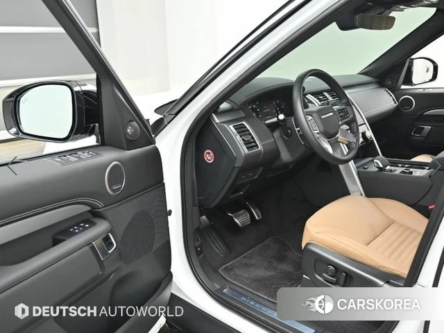 Land Rover Discovery 5 2025 Белый из Кореи, фото 2