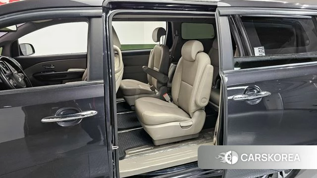 Kia The New Carnival 2018 Черный из Кореи, фото 2