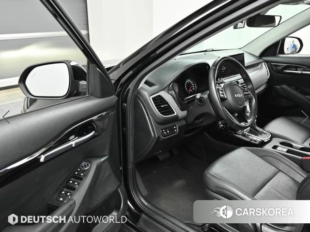 Kia Seltos 2022 Черный из Кореи, фото 2