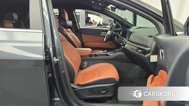 Kia The New Sportage 5th Generation Hybrid 2025 Серый из Кореи, фото 2