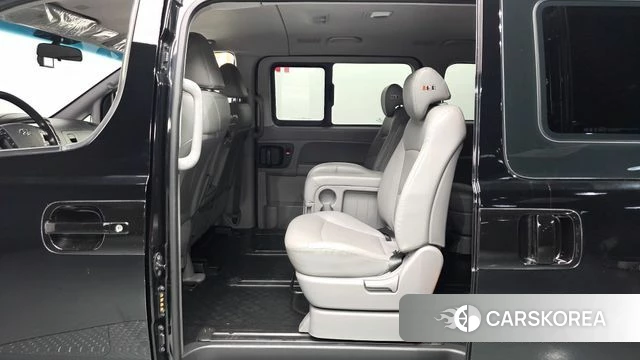 Hyundai The New Grand Starex 2019 Черный из Кореи, фото 2