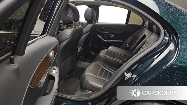 Mercedes-Benz C-Class W205 2019 Зеленый из Кореи, фото 2