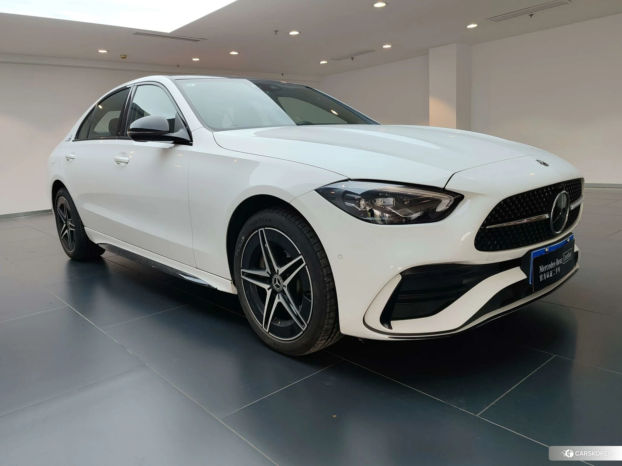 Mercedes-Benz Class C 2023 Белый из Китая, фото 2