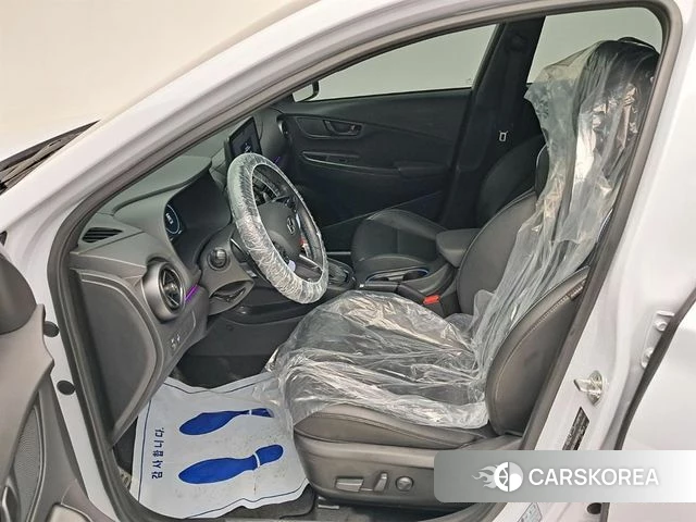 Hyundai The New Kona 2022 Светло-серебряный цвет из Кореи, фото 2