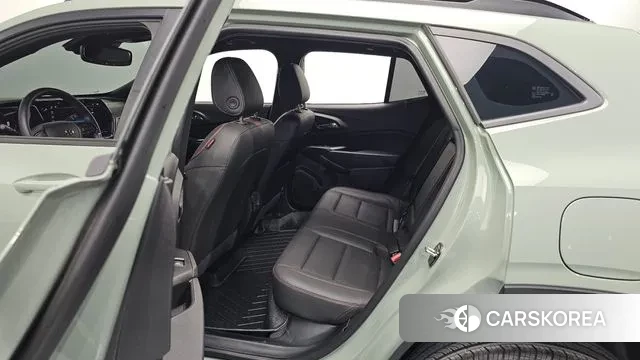 Chevrolet (GM Daewoo) Trax Crossover 2023 Светло-зеленый из Кореи, фото 2