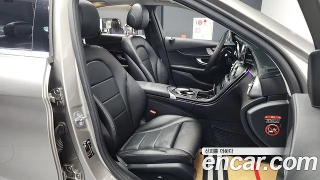 Mercedes-Benz C-Class W205 2019 Серебристо-серый из Кореи, фото 2