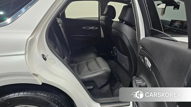 Genesis GV70 2021 Белый из Кореи, фото 2