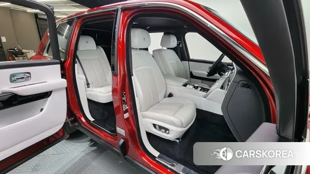 Rolls-Royce Cullinan 2023 Красный из Кореи, фото 2