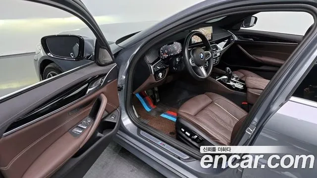 BMW 5 Series (G30) 2023 Серый из Кореи, фото 2