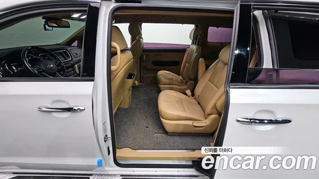 Kia The New Carnival 2018 Белый из Кореи, фото 2