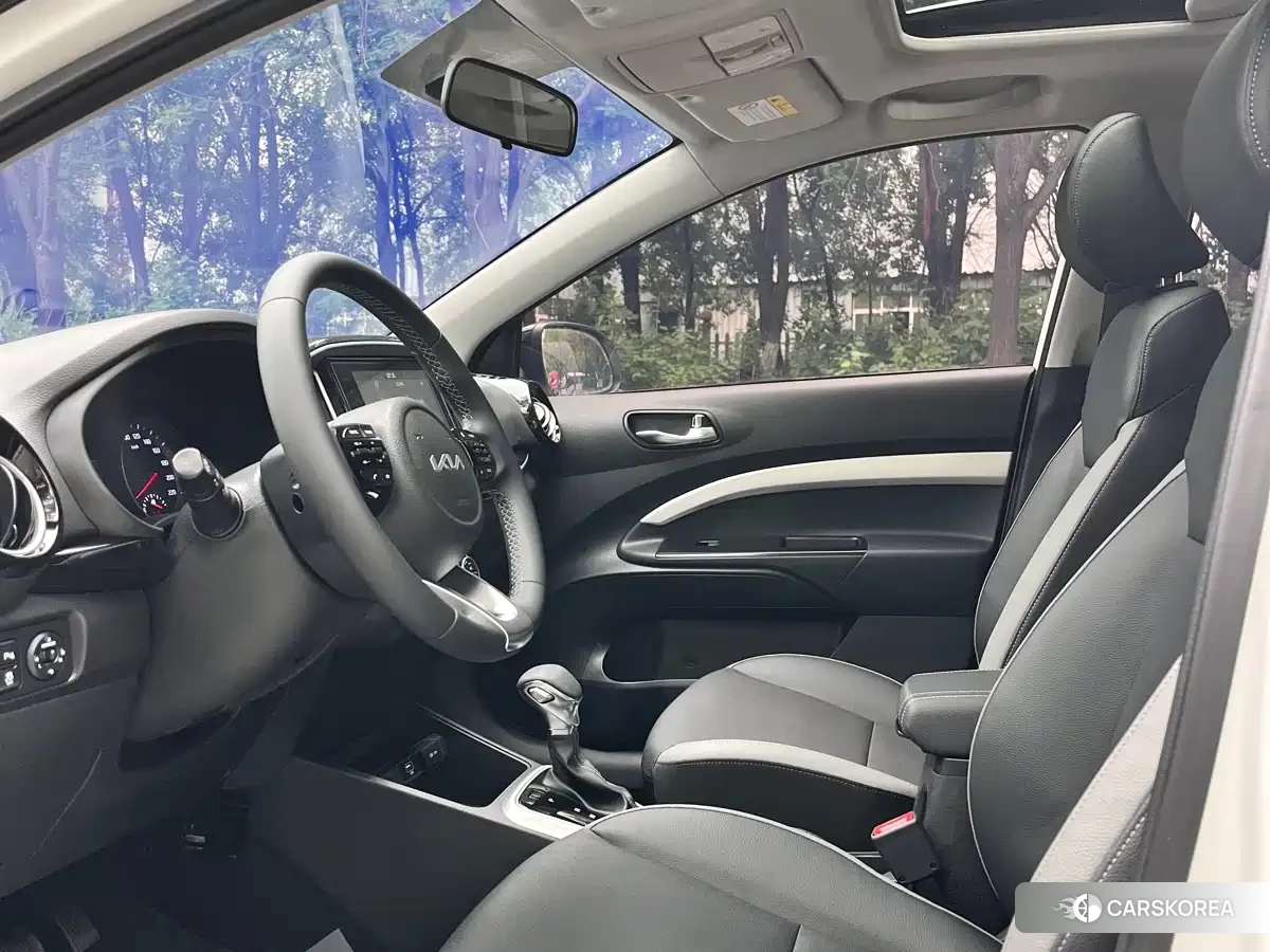 Kia Yi Ran 2023 Белый из Китая, фото 2