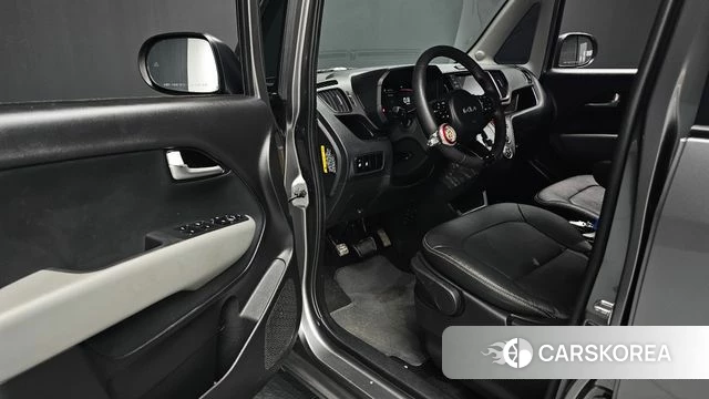 Kia The New Kia Ray 2023 Серый из Кореи, фото 2