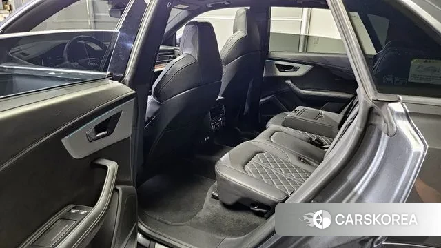 Audi Q8 (4M) 2021 Серый из Кореи, фото 2