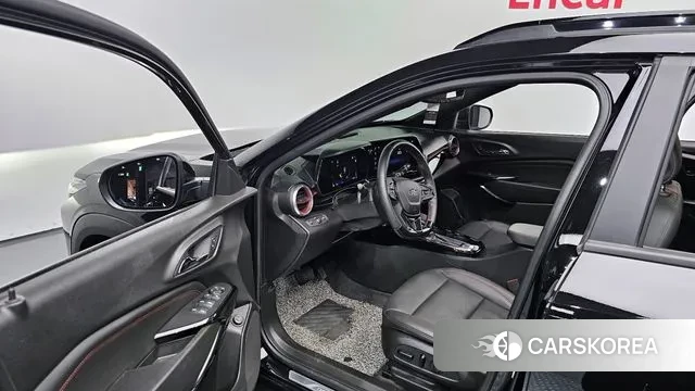 Chevrolet (GM Daewoo) Trax Crossover 2023 Черный из Кореи, фото 2