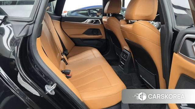 BMW i4 2022 Черный из Кореи, фото 2