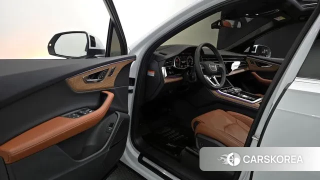 Audi Q7 (4M) 2025 Белый из Кореи, фото 2