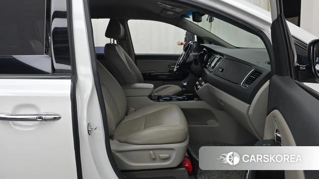 Kia The New Carnival 2019 Белый из Кореи, фото 2