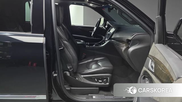 Cadillac Escalade 2019 Черный из Кореи, фото 2