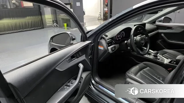 Audi A4 (B9) 2020 Серый из Кореи, фото 2