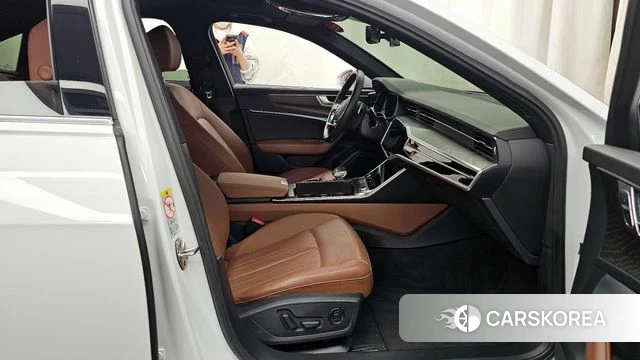 Audi A6 (C8) 2021 Белый из Кореи, фото 2