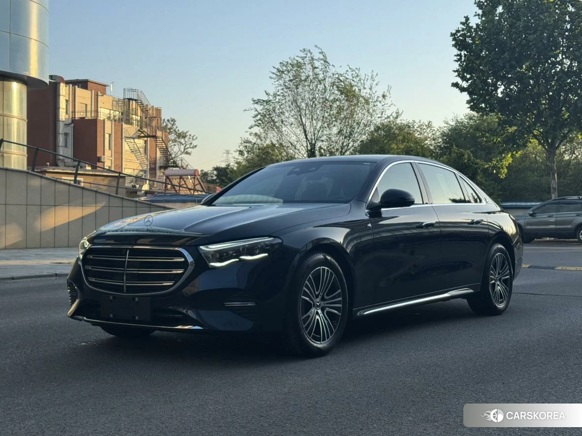 Mercedes-Benz E-class 2024 Зеленый из Китая, фото 2