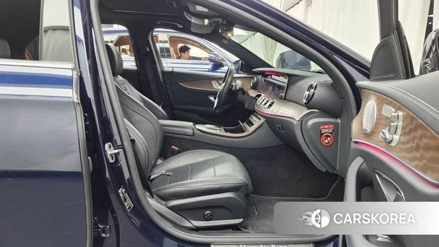 Mercedes-Benz E-Class W213 2020 Синий из Кореи, фото 2