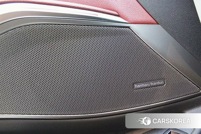 BMW 3 series 2023 Белый из Китая, фото 2