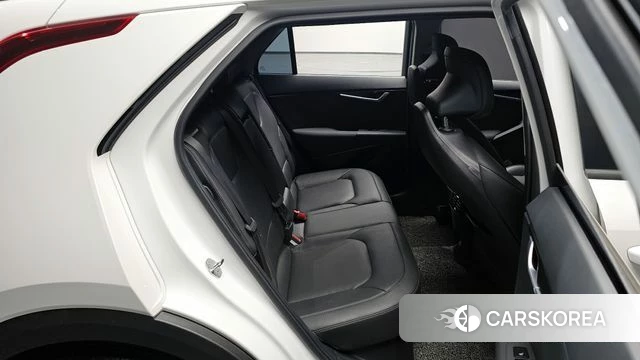 Kia Di Ol Nu Niro 2022 Белый из Кореи, фото 2