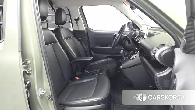 Hyundai Casper 2023 Темно-зеленый из Кореи, фото 2