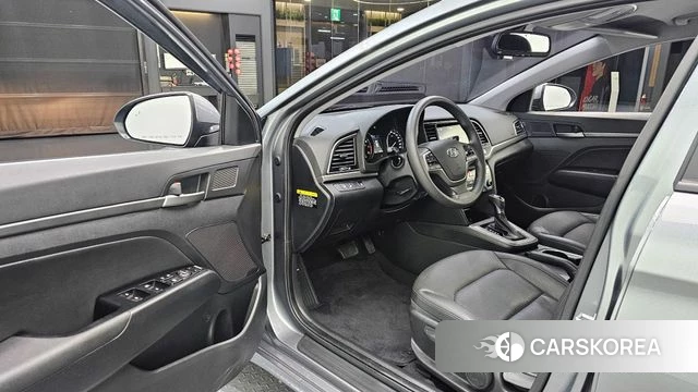 Hyundai Avante AD 2018 Серый из Кореи, фото 2