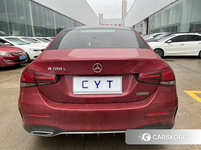 Mercedes-Benz Class A 2021 Красный из Китая, фото 2