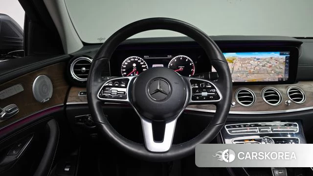 Mercedes-Benz E-Class W213 2020 Серый из Кореи, фото 2
