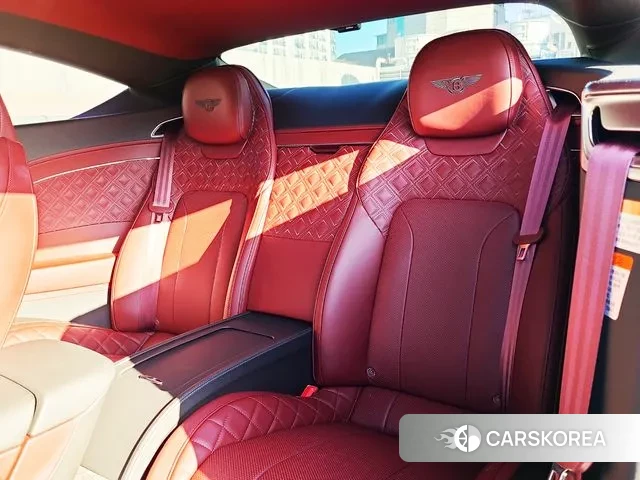 Bentley Continental GT 3rd Generation 2020 Белый из Кореи, фото 2