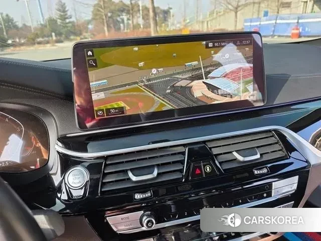 BMW 5 Series (G30) 2022 Белый из Кореи, фото 2