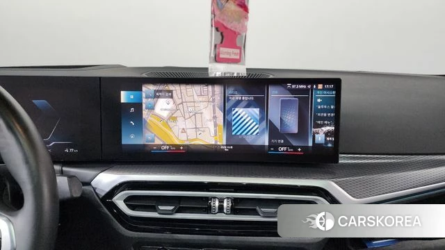 BMW i4 2023 Светло-серебряный цвет из Кореи, фото 2