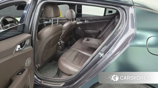 Kia Stinger 2018 Зеленый из Кореи, фото 2