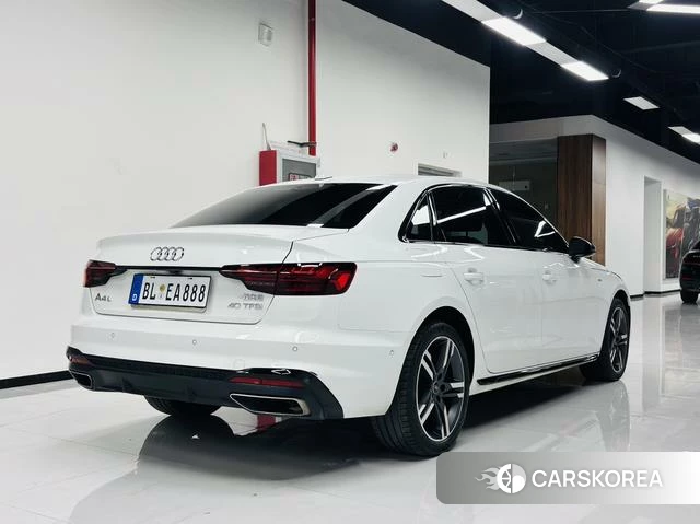 Audi A4L 2021 Белый из Китая, фото 2