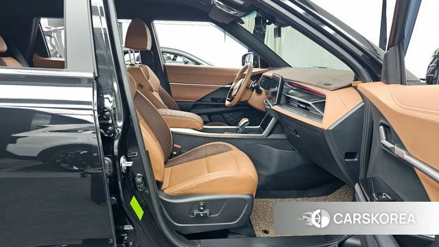 Ssangyong Torres 2024 Черный из Кореи, фото 2