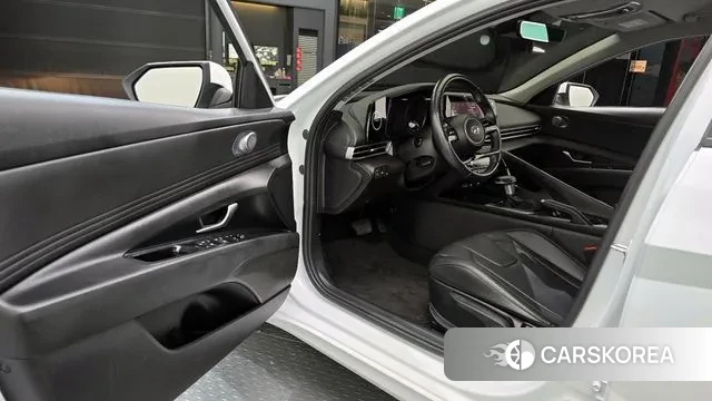 Hyundai Avante (CN7) 2022 Белый из Кореи, фото 2