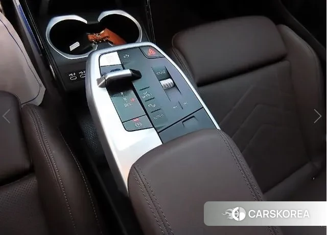 BMW X1 (U11) 2023 Серебристо-серый из Кореи, фото 2