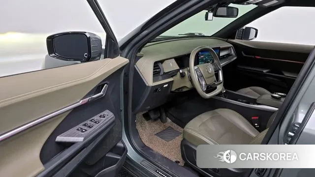 Ssangyong Torres 2023 Темно-зеленый из Кореи, фото 2